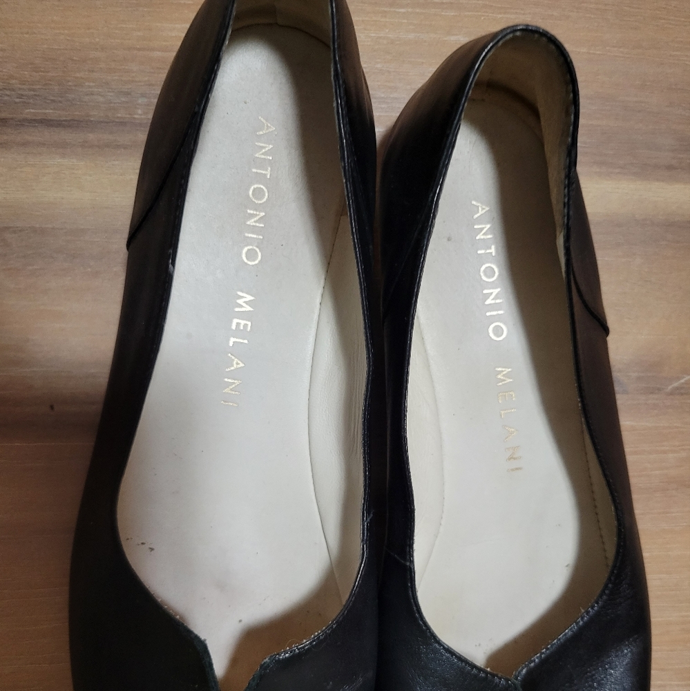 Melani Shoes black womens size 9 flats